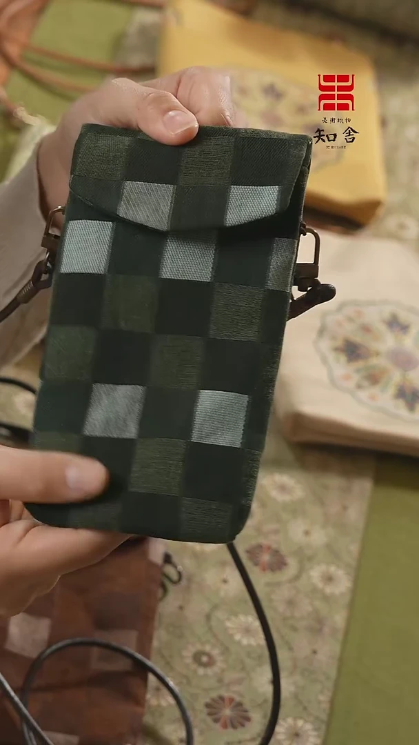 【闪购商品】格纹手机包、、、、、、、、、、、、、、