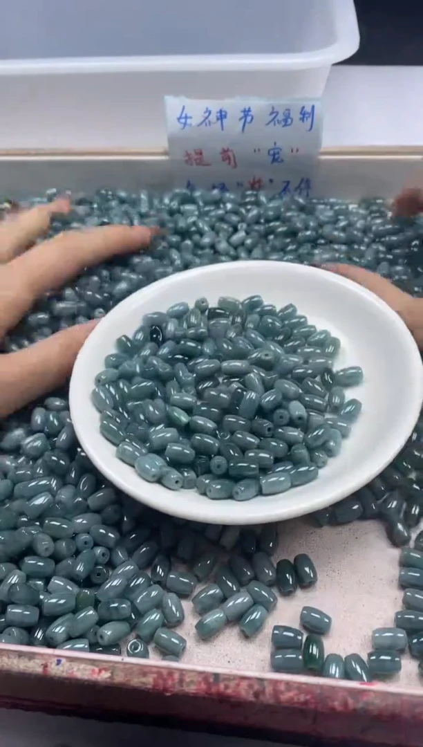 【闪购商品】翡翠颈饰未镶嵌w2711翡翠蓝水小米珠8*4mm*20