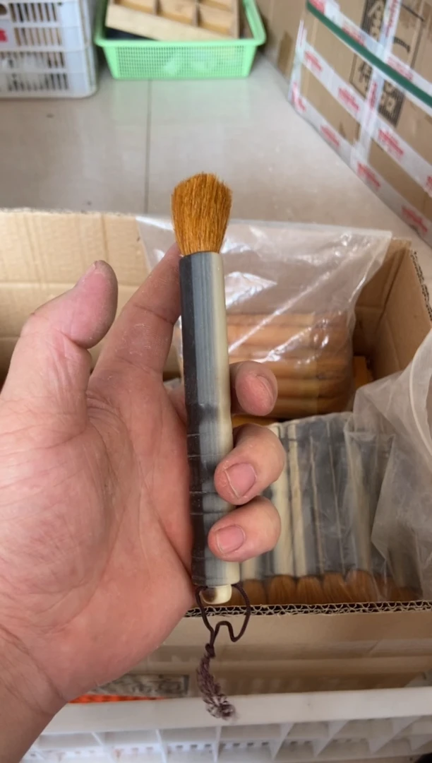 无运费险有瑕疵的摄影的产品有使用过的痕迹有点脏介意勿拍