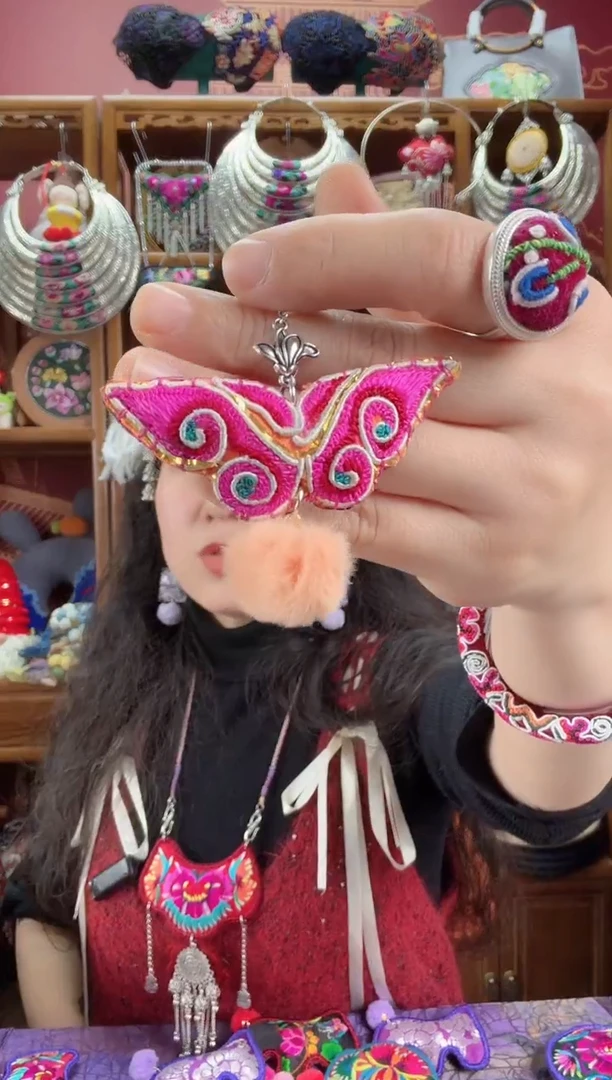 刺绣项链91甜甜家