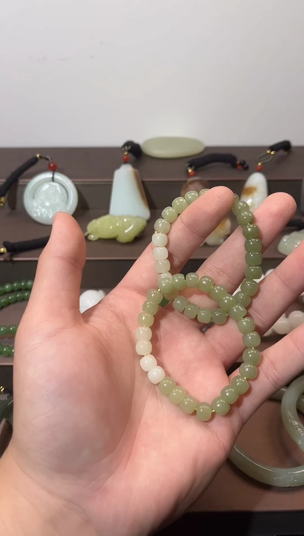 未镶嵌手链和田玉和田玉青海料手串