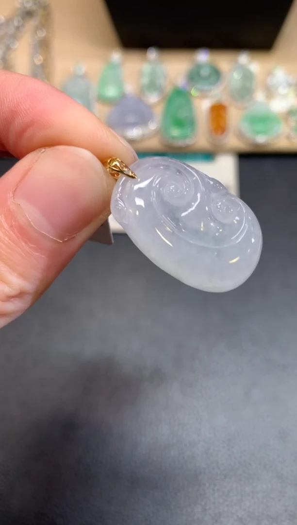 【闪购商品】翡翠颈饰18K金镶嵌如意【无服务费】