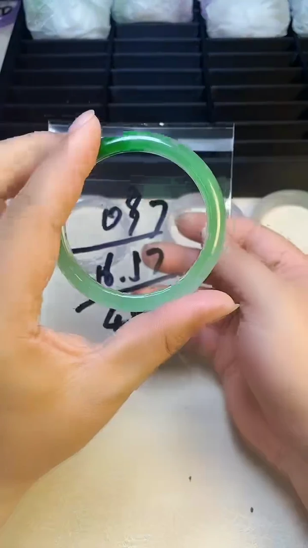 无非金属缅风美人翠手镯097