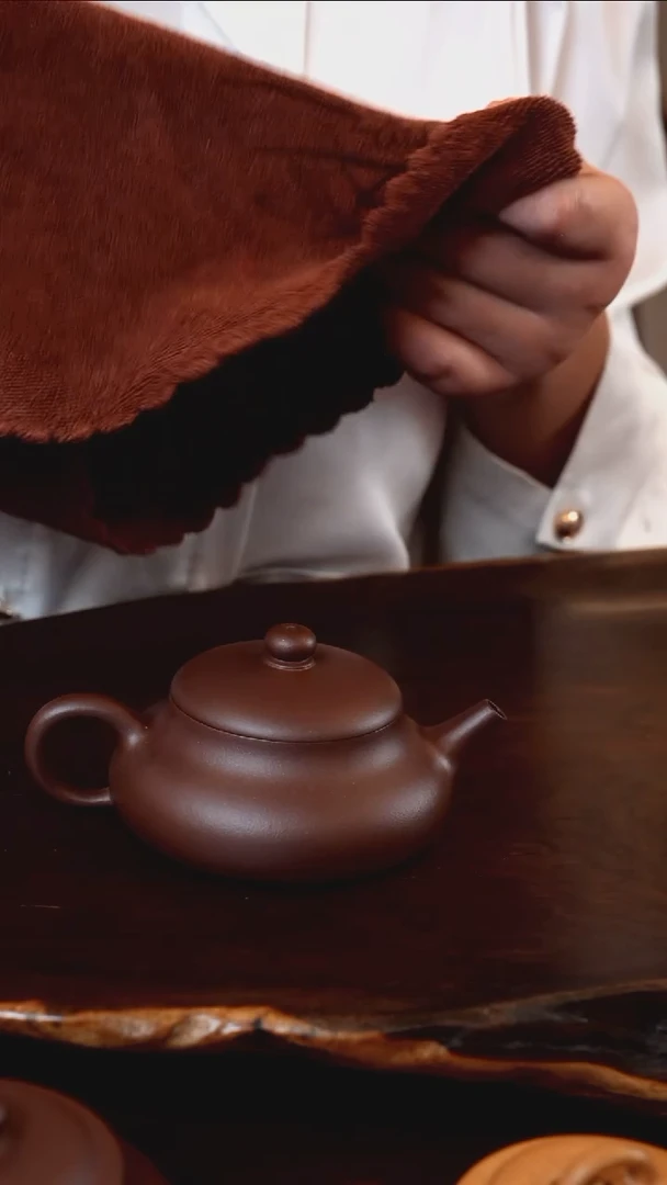 茶壶紫砂若愚/微瑕