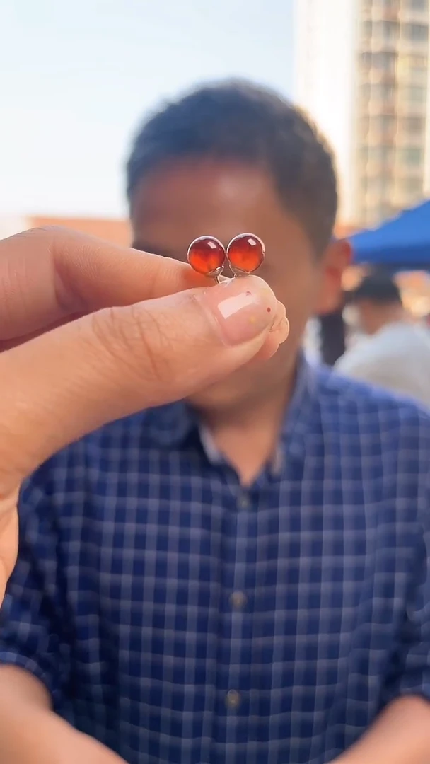 石榴石（芬达石）耳钉银S925镶嵌天然多样性发一mm