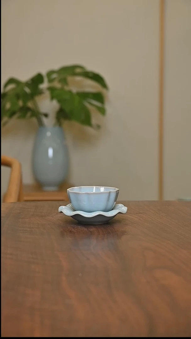 杯六合泰平杯+托 天青 微瑕 朱家汝窑款