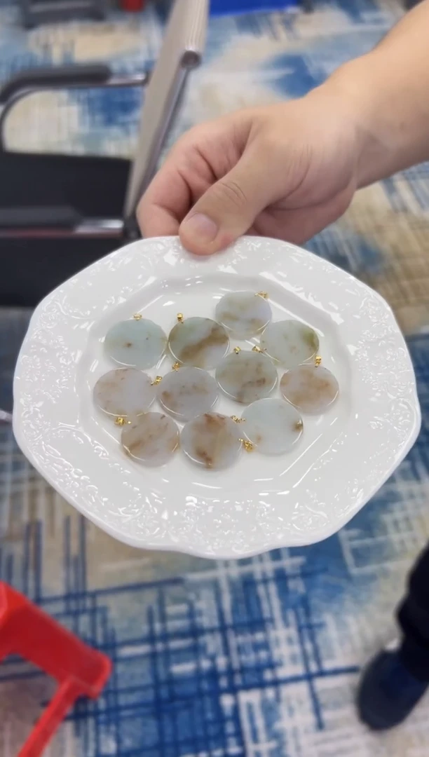 翡翠18K金镶嵌颈饰多样性发一件/2