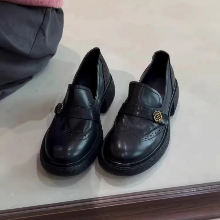 羊皮版~2026新款复古英伦风一脚蹬单鞋女外穿通勤黑色小皮鞋