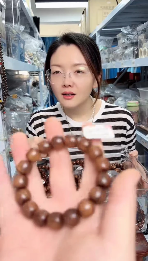 贡木12*13桶珠单圈手串