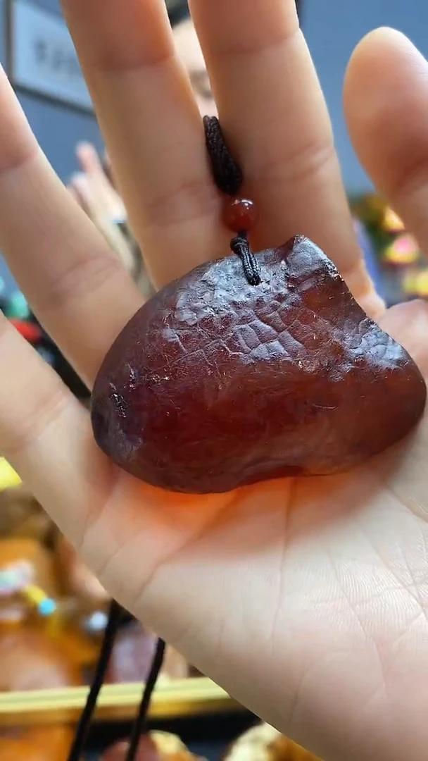 琥珀颈饰未镶嵌吊坠