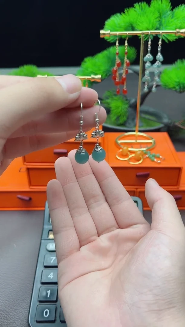 石英质玉（天山翠）银S925镶嵌耳饰237