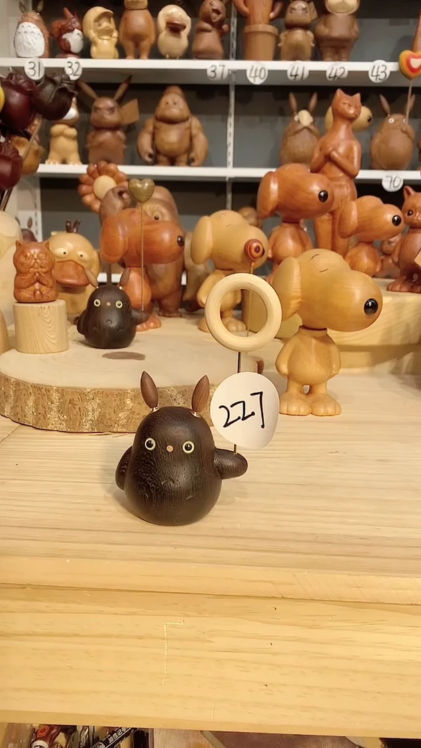 【闪购商品】木木雕摆件可爱卡通