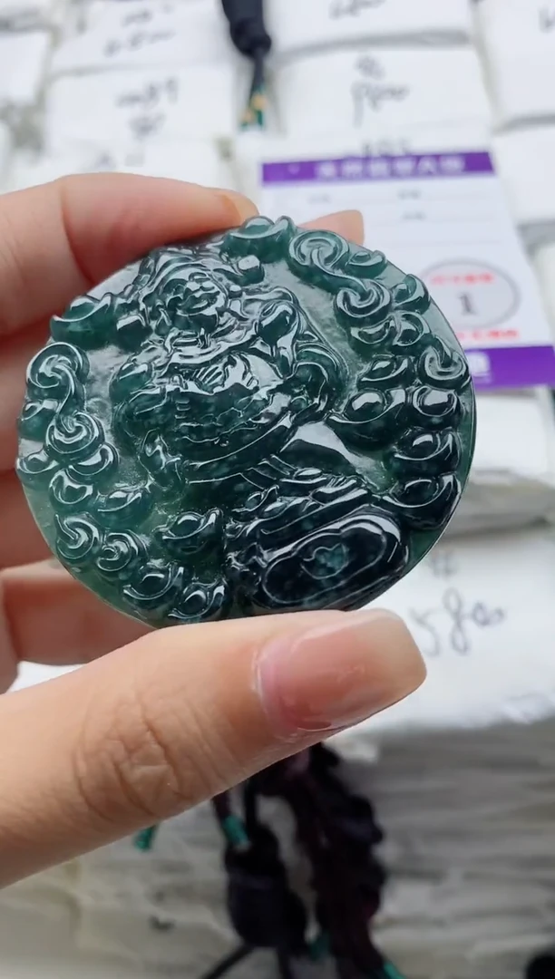 颈饰未镶嵌翡翠8