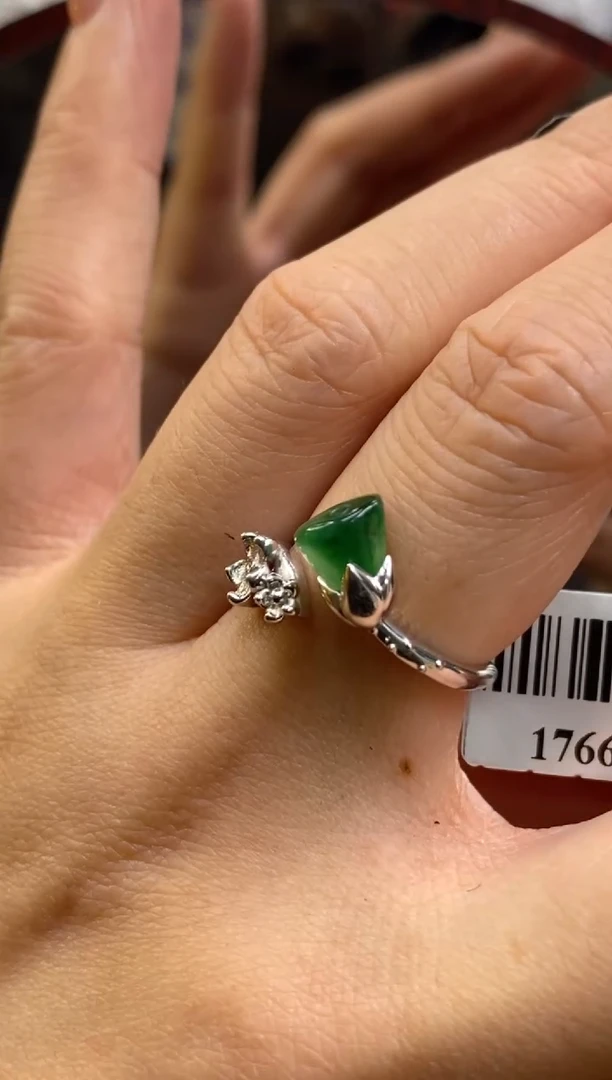 颈饰银S925镶嵌翡翠水*方净货17661