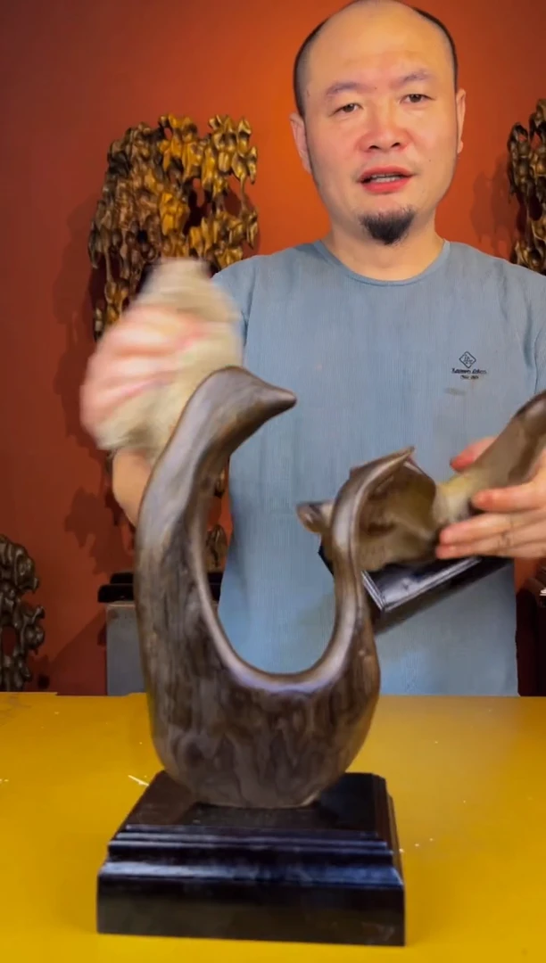 金丝楠来*看75金丝楠自然随性摆件