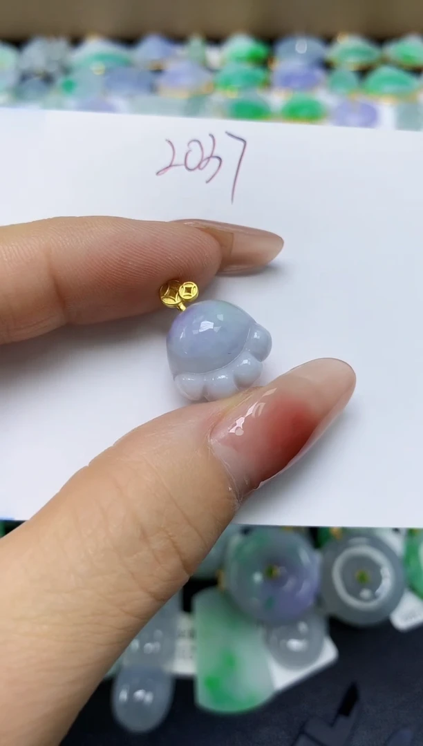 翡翠未镶嵌颈饰 天然缅甸翡翠A货