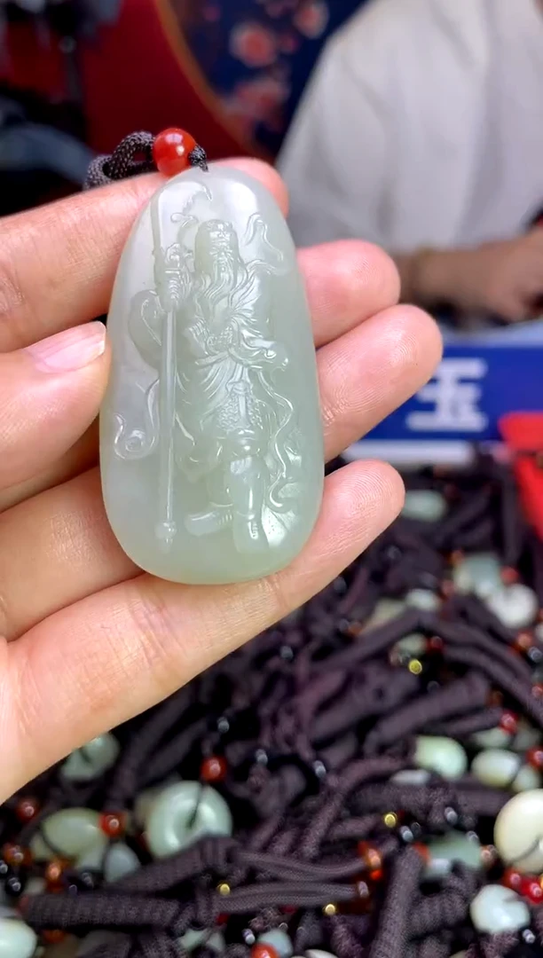 未镶嵌和田玉挂件1