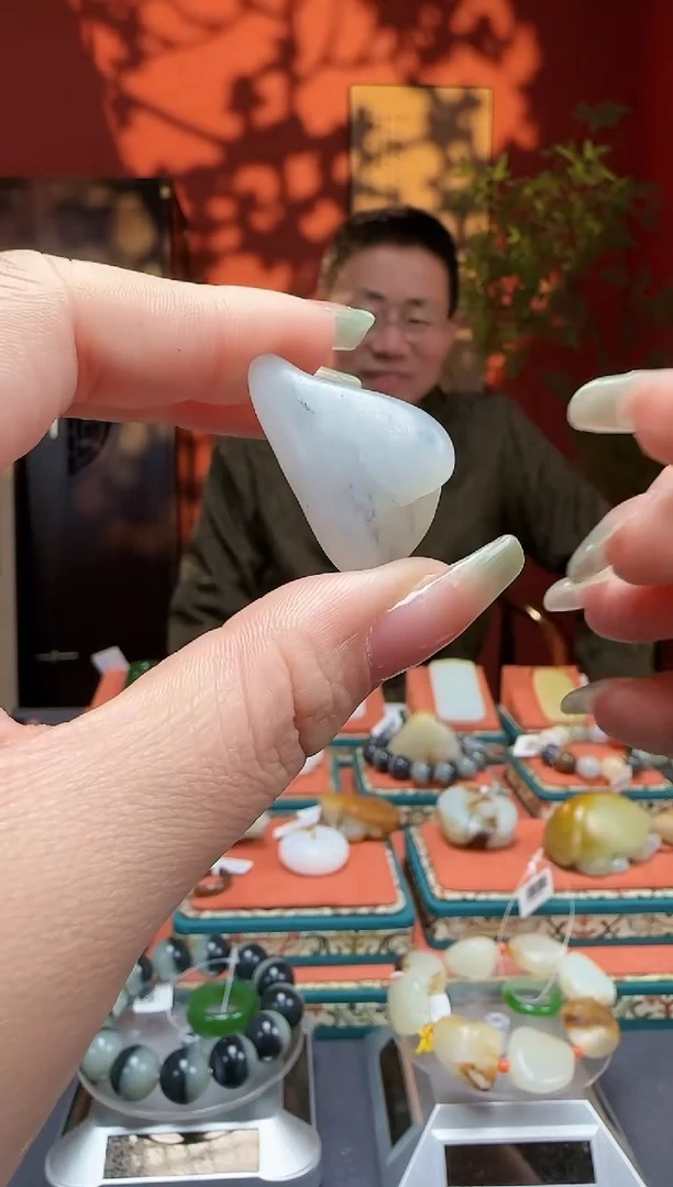 【闪购商品】和田玉吊坠未镶嵌吊坠10.9