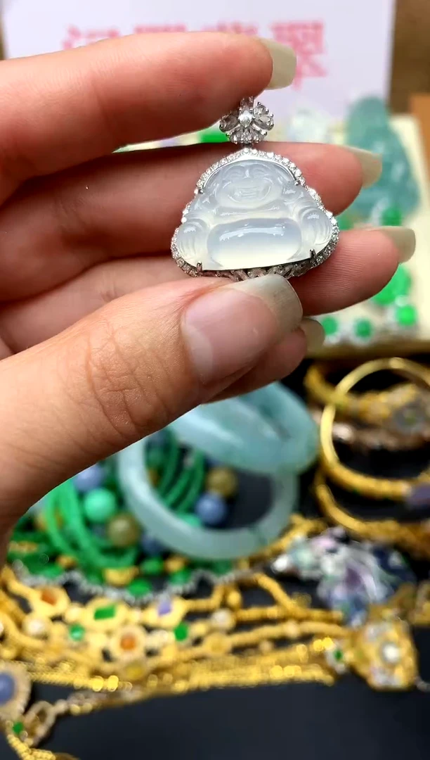 翡翠18K金镶嵌颈饰254-中国好珍宝