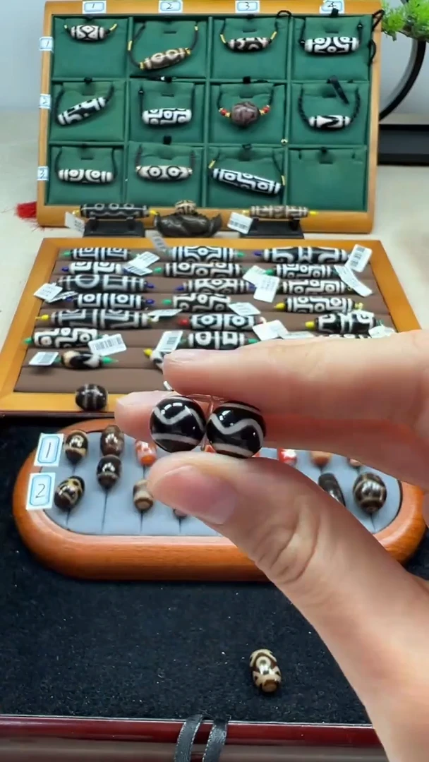 玛瑙/玉髓（覆膜）颈饰未镶嵌122（微瑕）