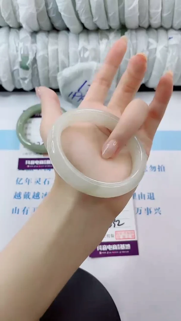 石英质玉手镯未镶嵌多样性发货V232