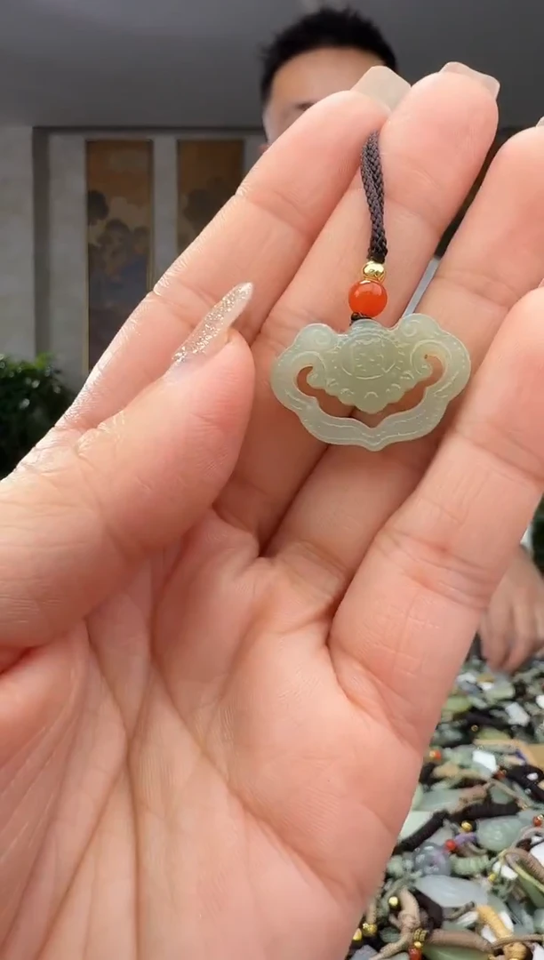 颈饰未镶嵌和田玉拍一发一多样性发货