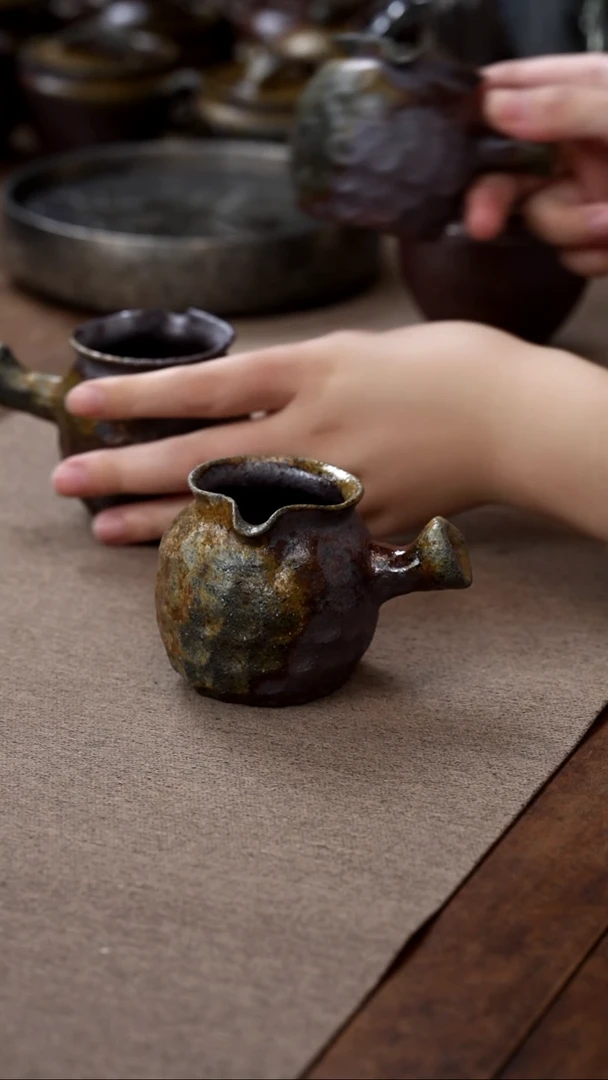 茶壶紫砂侧把公道杯