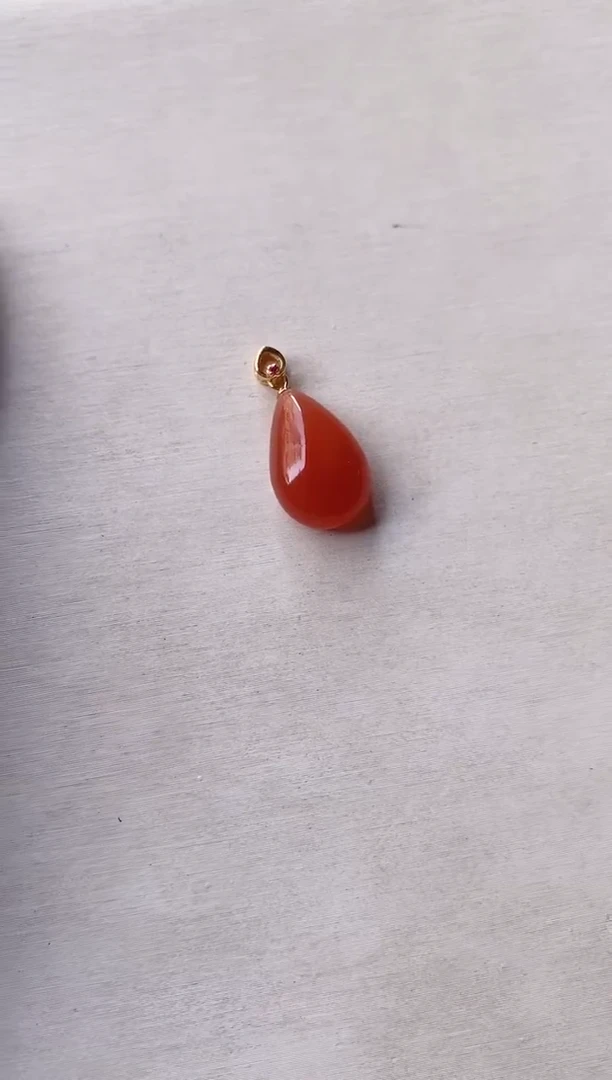 吊坠(不含链)未镶嵌南红玛瑙保山河湾冰红南红水滴吊坠