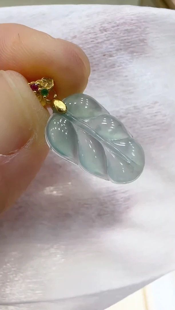 【闪购商品】翡翠吊坠(不含链)银S925镶嵌团购多样性发一件