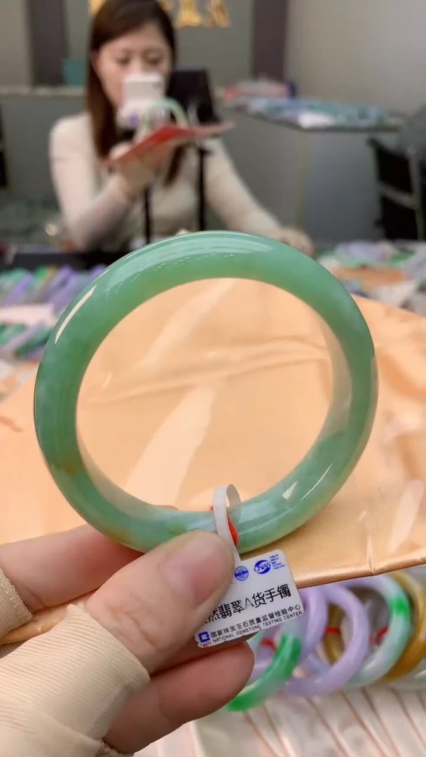 未镶嵌手镯翡翠0064446338