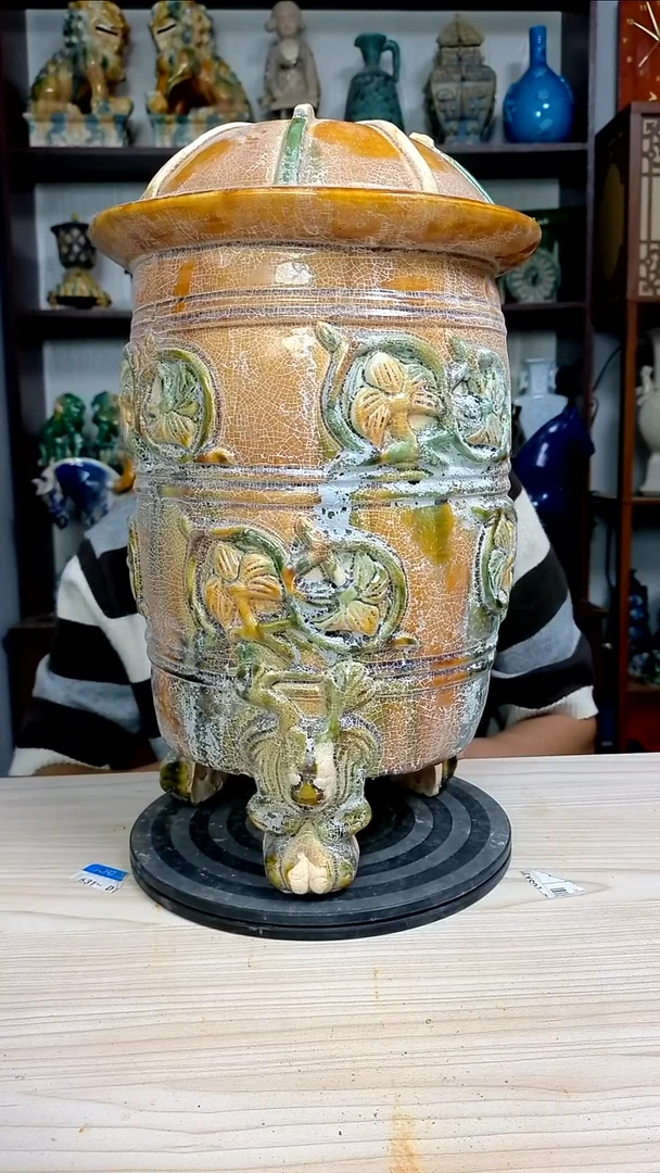 经典精美复古风格瓷器