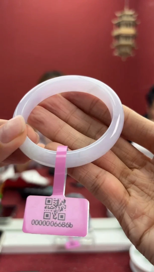 翡翠手镯（贵妃镯）未镶嵌手镯