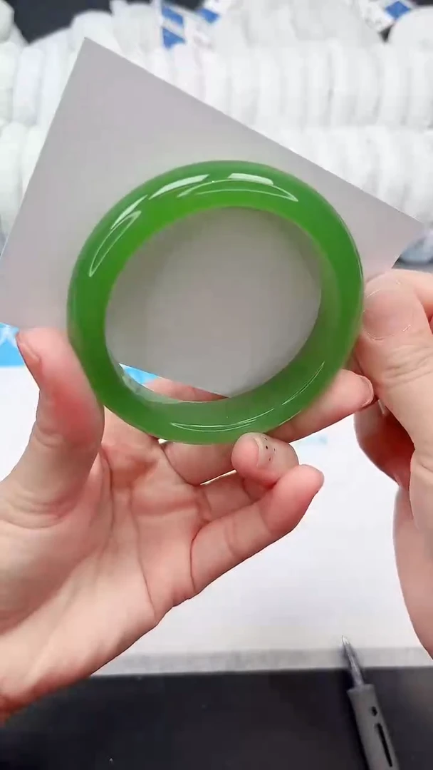 未镶嵌手镯石英质玉189-60.3ML