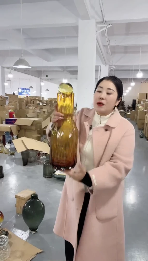 【闪购商品】玻璃唐总花瓶厂微瑕-DPYH