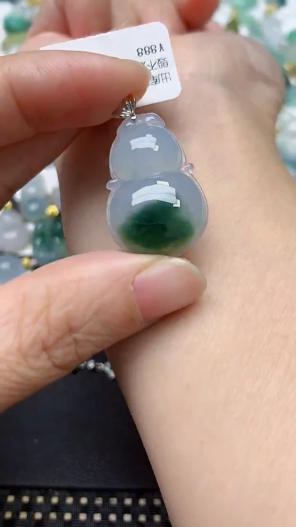 颈饰18K金镶嵌翡翠天然缅甸A货翡翠