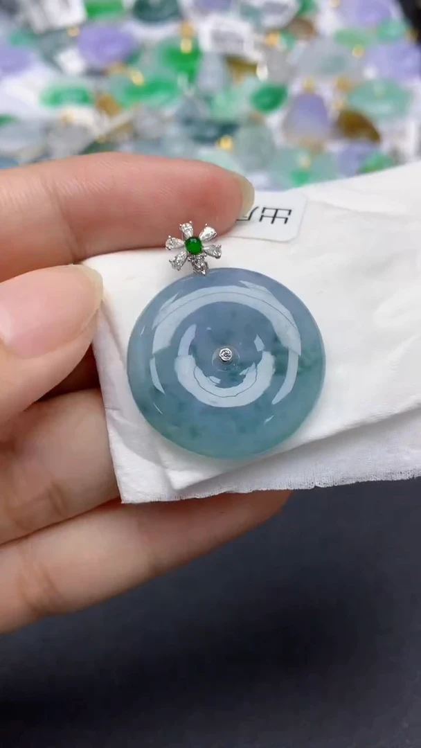 翡翠18K金镶嵌颈饰天然缅甸a货翡翠百元以上9元证书费自理