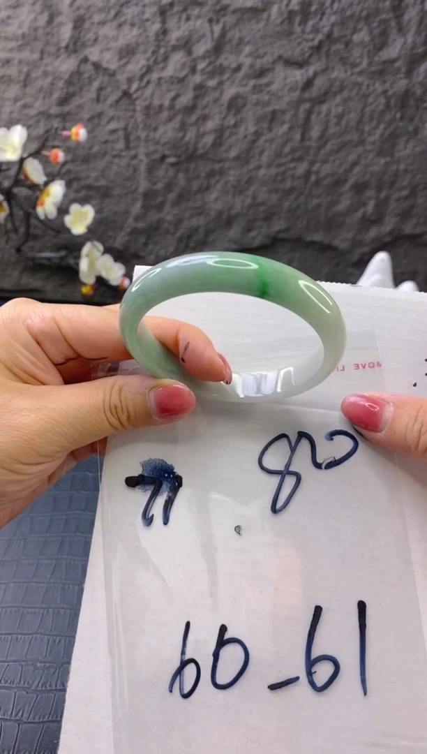 (按圈口价格加购）手镯