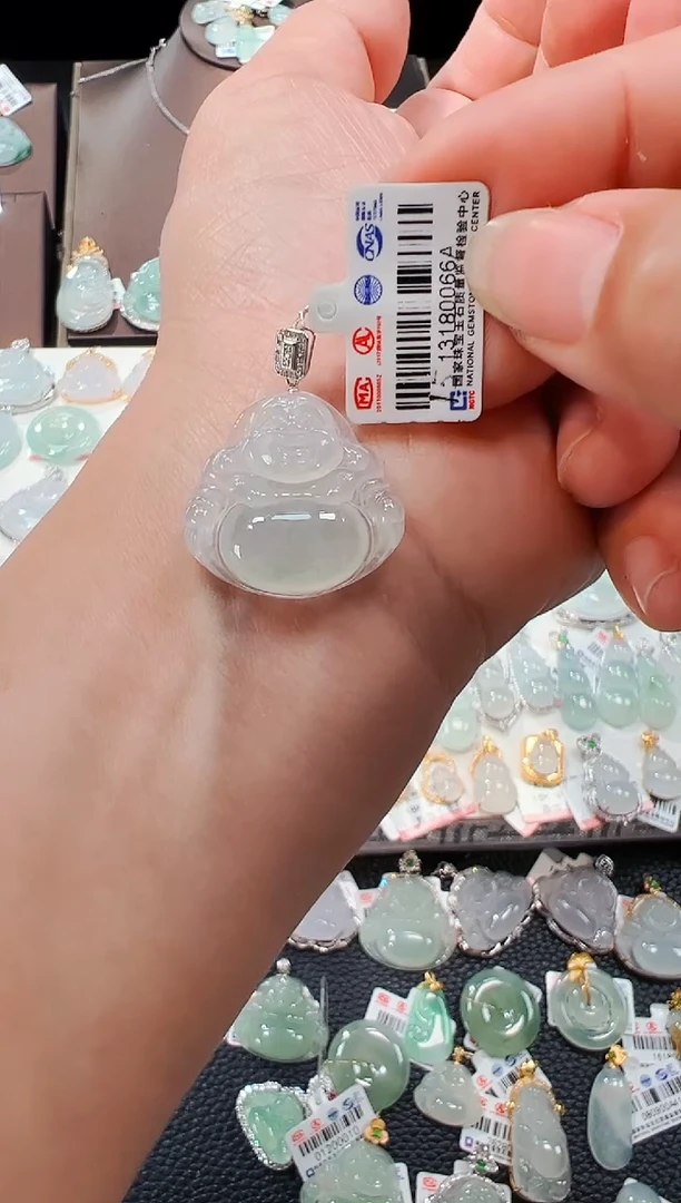 【闪购商品】翡翠吊坠(不含链)18K金镶嵌佛公吊坠66A