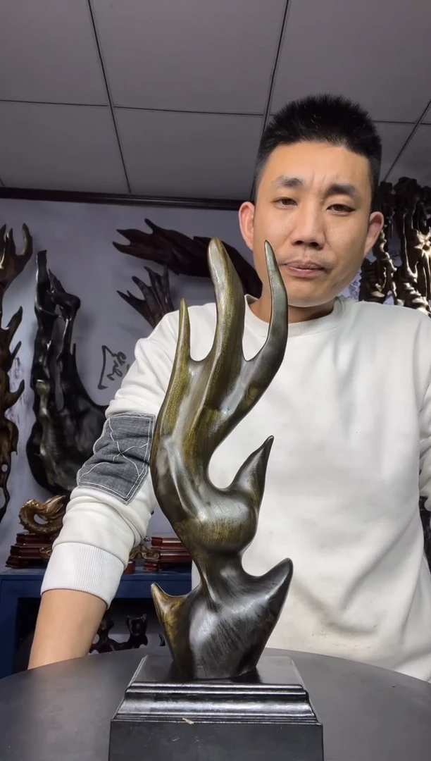 金丝楠木雕款庄***哥金丝楠木工艺品摆件