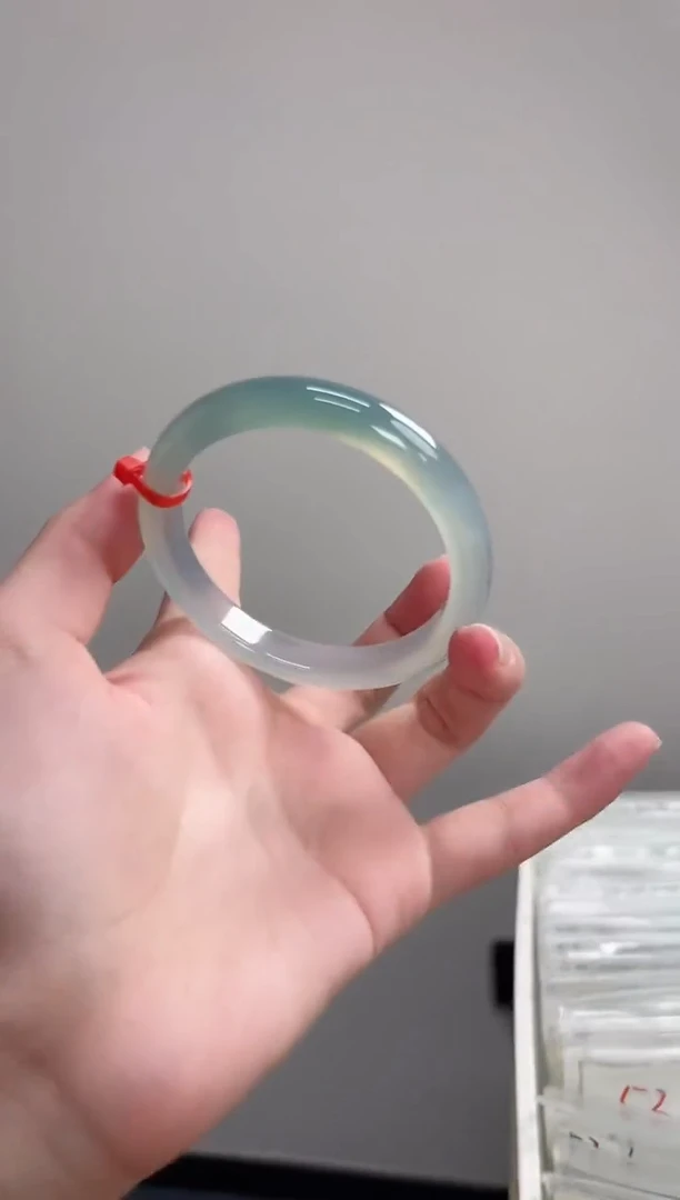 手镯玛瑙/玉髓未镶嵌55-56圈