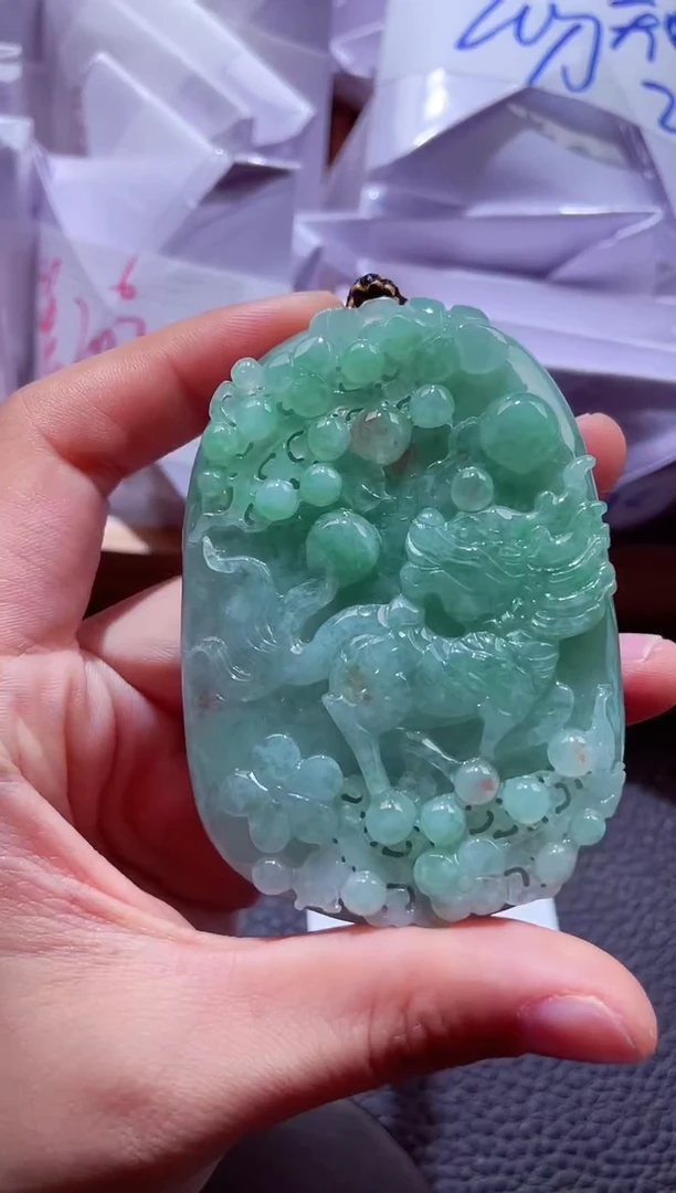 颈饰未镶嵌翡翠00009224