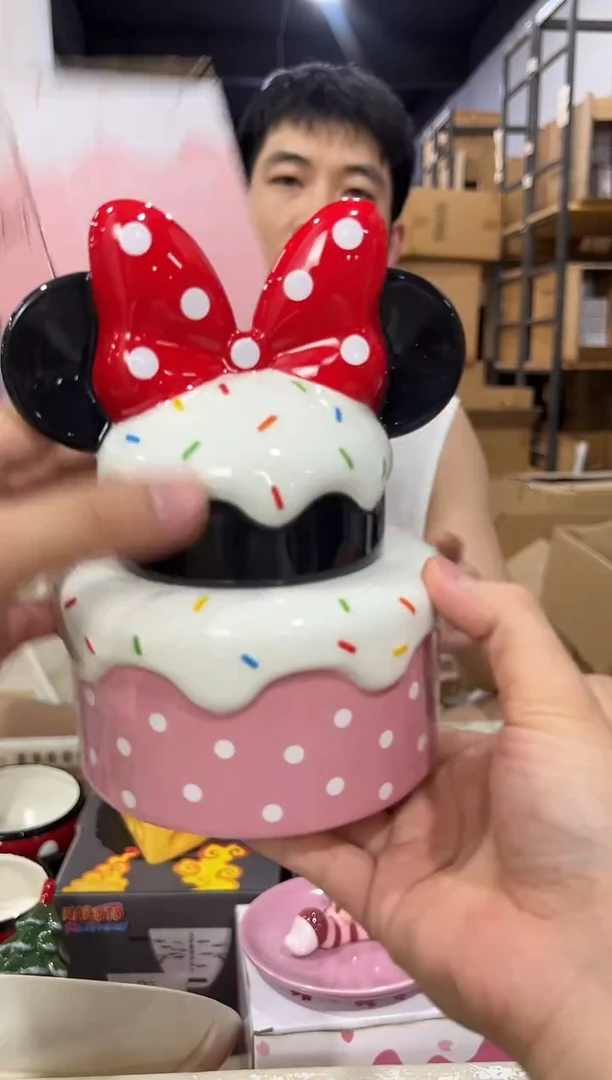 瓷片原盒米妮蛋糕罐子