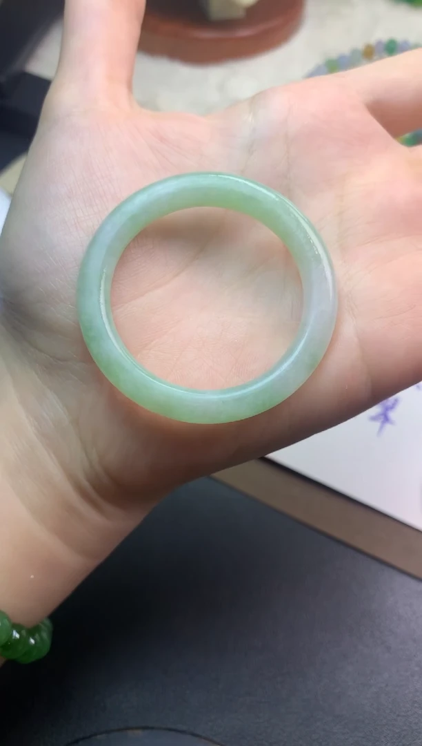 未镶嵌定制翡翠毛货