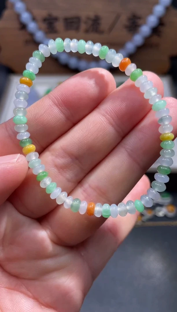 【闪购商品】翡翠手链未镶嵌2........