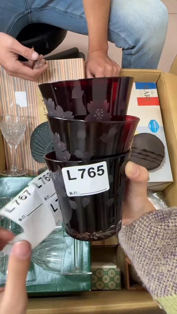 白*765...中古产品谨慎参拍