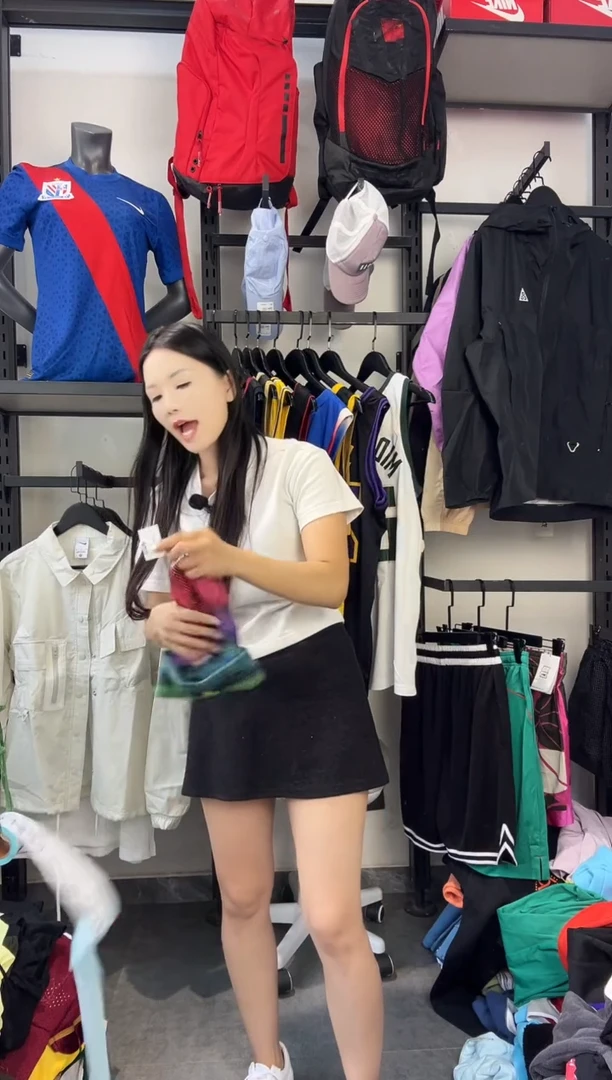 572编码 瑕疵款直播间过款为准 尺码