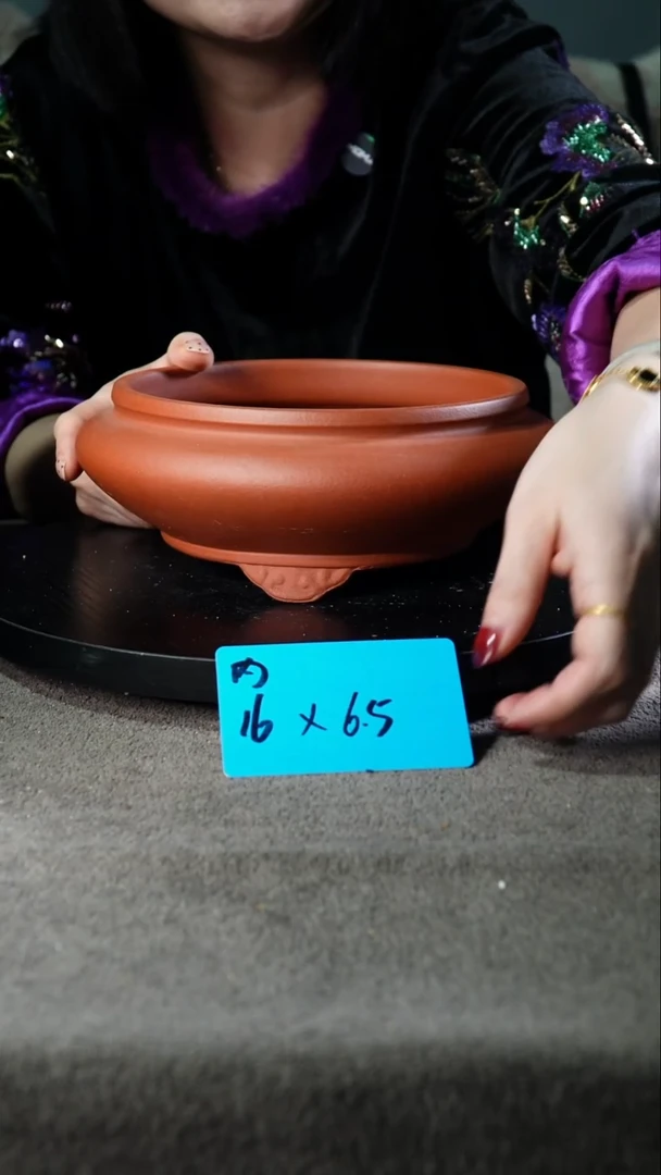 宜兴紫砂小小花盆