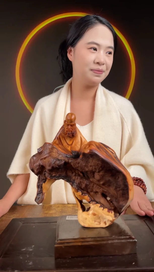 柏木（崖柏）手工摆件,先抢先得!编号:247