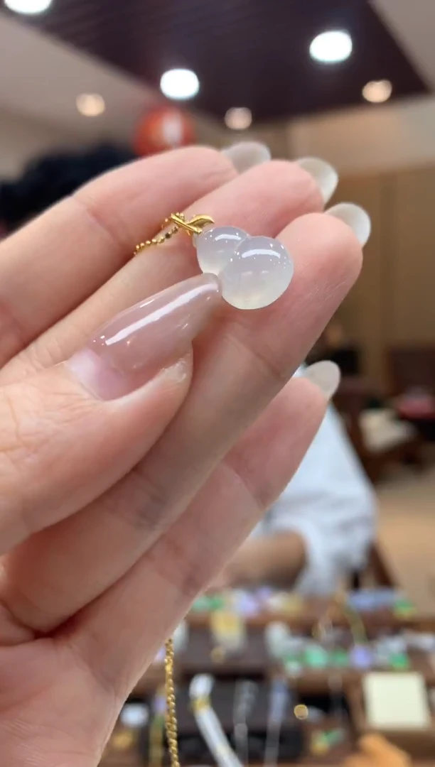 吊坠(不含链)18K金镶嵌翡翠葫芦