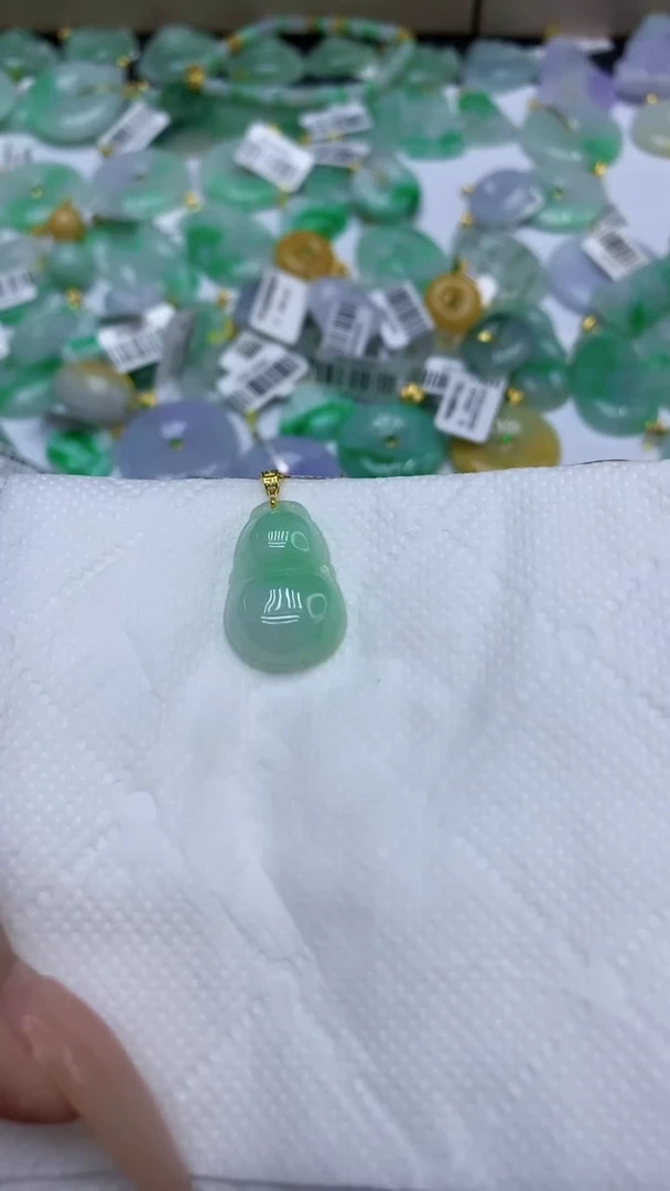 翡翠18K金镶嵌颈饰天然缅甸A货翡翠